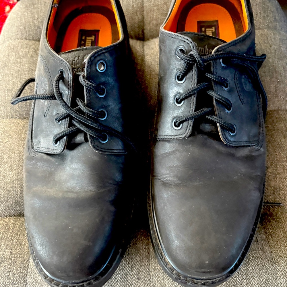 Timberland casual comfort oxfords. Nubuck leather. Rubber soles. Mens 11.5